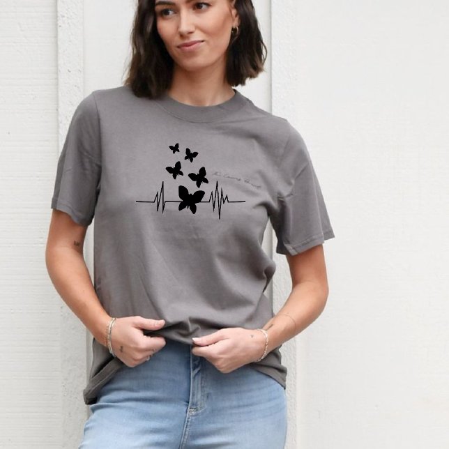 Herzschlag der Freiheit Ästhetischer T - Shirt (Von Creator hochgeladen)