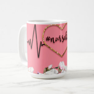 Herzschlag-Design und lebensrettende Hashtag Kaffeetasse