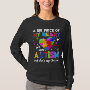 Herzstück ist Autismus. Sie ist mein Cousin Autis T-Shirt