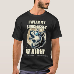 Heulender Wolf in Shades Mond - ELGIS T-Shirt