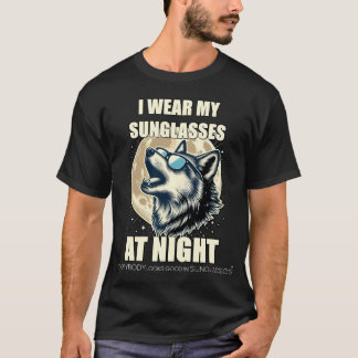 Heulender Wolf in Shades Mond - ELGIS T-Shirt