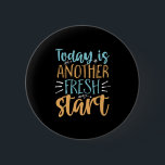 Heute ist ein weiterer Motivierend Neubeginn Button<br><div class="desc">Heute ist ein weiterer Neubeginn. Inspiration und motivierend Slogan für diejenigen, die auf einer Diät oder Fitness Jouney beginnen. Diese niedliche Handschrift Typografie Ware ist großartig, um die Auflösung Ihres neuen Jahres neu zu starten und wieder zu beginnen. Verteilen Sie gute Vibes, positive Einstellung, Weisheitswörter und inspirier anderen, stark zu...</div>