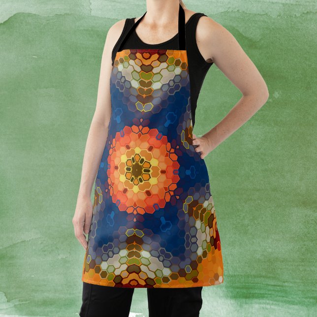 Hex Mandala Blue Orange und Red Schürze (Blue Orange and Red Hexagon Mandala Apron by Wormhole Orbital)