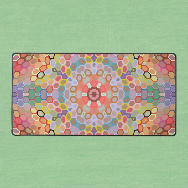 Hex Mandala Regenbogen Schreibtischunterlage (Rainbow Hexagon Mandala Desk Mat by Wormhole Orbital)