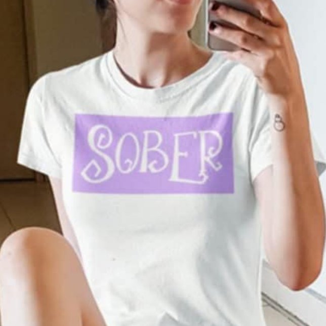 Hexchy Sobriety Große Größe T-Shirt (Von Creator hochgeladen)