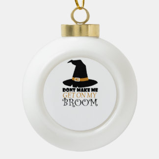 Hexe an Halloween Keramik Kugel-Ornament