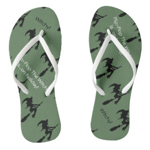 Hexe auf Broomstick Flip Flops