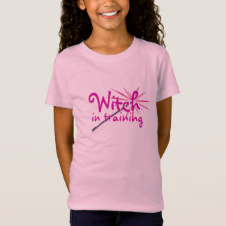 Hexe im Trainings-T - Shirt