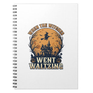 Hexe Waltzend Halloween Vintage Gravur Design_ Notizblock