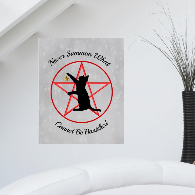 Hexe Wiccan Symbole Schwarze Katze Pentagramm Grau Poster (Witch Theme poster in light grey with black cat on pentagram Never Summon what Cannot Be Banished.)