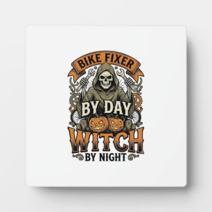 Hexe zur Fahrradreparatur Vintage Halloween-Fahrra Fotoplatte