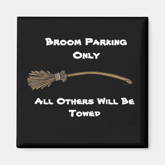 Hexen Broom Halloween Magnet