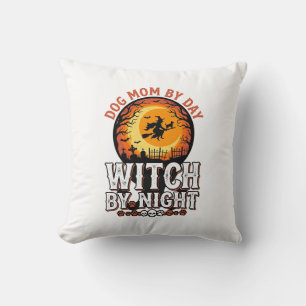 Hexenmutter Hund bei Nacht Vintage Halloween-Shirt Kissen