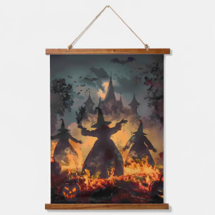 Hexenstundenritual – Feuertanz der drei Schwestern Wandteppich Mit Holzrahmen