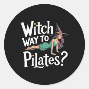 Hexenweg zum Pilates Lustiges Halloween Pilates Yo Runder Aufkleber