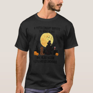 Hexenwein und langhaariger Dachshund-Halloween T-Shirt