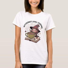 Hexerei-Ebene: Steeping — Gemütliche TeeHexe T-Shirt