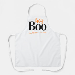 Hey Boo Halloween White Black Typografy Monogram Schürze