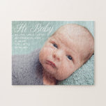 Hi Baby Foto Chic White Script Neugeborene Puzzle<br><div class="desc">Das schicke,  weiße Typografie-Overlay von Hi Baby und Ihre wunderschöne Neugeborenenfotografie auf diesem kleinen Puzzle für die Geburt eines Fotos. Perfekte,  geschlechtsneutrale Fotovorlage für einen kleinen Jungen oder ein Mädchen auf diesem hübschen minimalistischen Geschenk.</div>