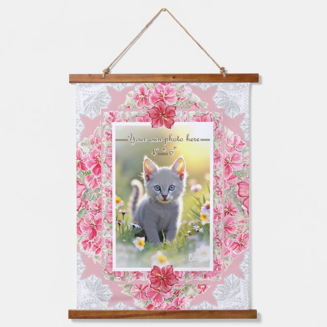 Hibiskus und Spitzenleistung ROT Wandteppich Mit Holzrahmen (Vorderseite)