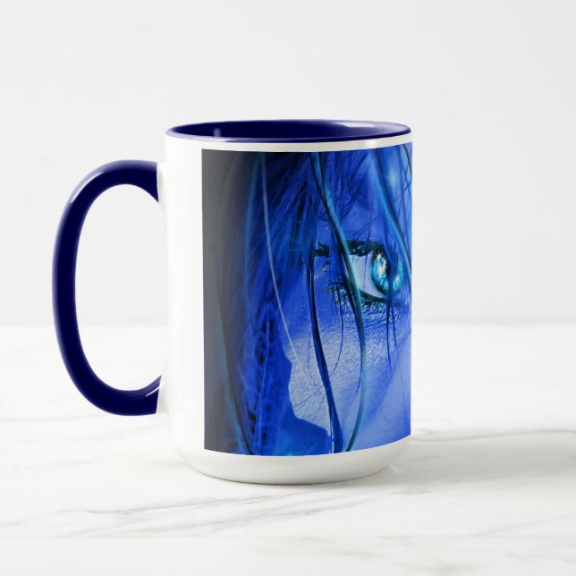 HIDDEN ANGST BLAUE MÄDCHEN MIT SKULL TASSE (Links)