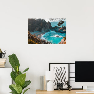 Hidden Falls – Küstenidylle Poster