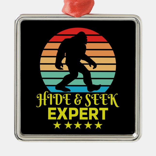 Hide and Seek Experte Bigfoot Funny Ornament Aus Metall (Vorne)