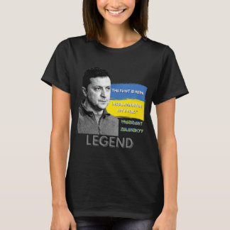 Hier ist der ukrainische Präsident Zelensky im Kam T-Shirt