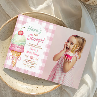 Hier ist die Tüte Eiscreme-Schleife 1. Geburtstags Einladung