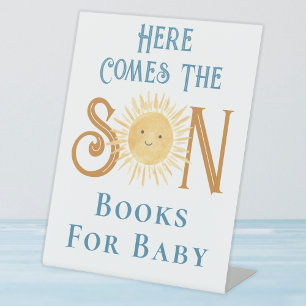 Hier kommen die Son Books für Babydusche Sockelschild