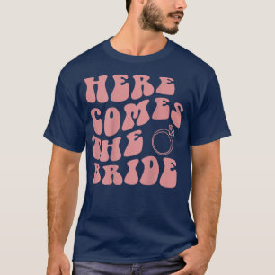 Hier kommt der Bride Ring ästhetischer Trend T-Shirt