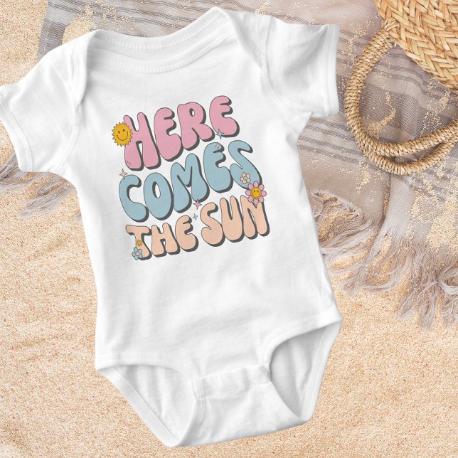 Hier kommt der Sun Baby Bodysuit Strampler (Von Creator hochgeladen)