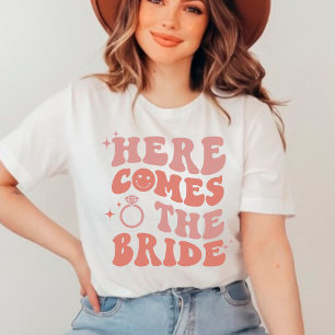 Hier kommt die Braut Retro Bachelorette Hochzeit T-Shirt