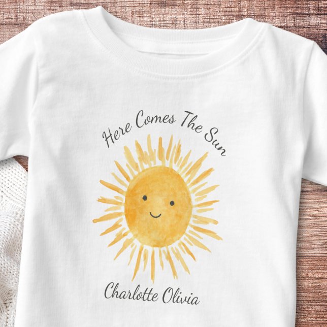 Hier kommt die Sonne Baby T-shirt (Von Creator hochgeladen)
