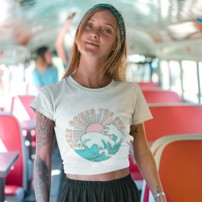 Hier kommt die Sonne T-Shirt (Von Creator hochgeladen)