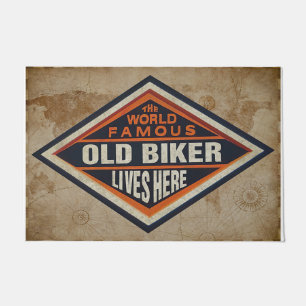 Hier lebt der weltberühmte Alte Biker Fußmatte
