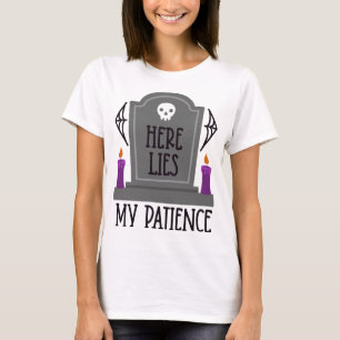 Hier liegt mein Patient Halloween Grabstein Funny T-Shirt