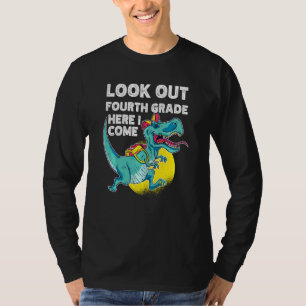 Hier sehen Sie den viertklassigen Dinosaurier mit T-Shirt