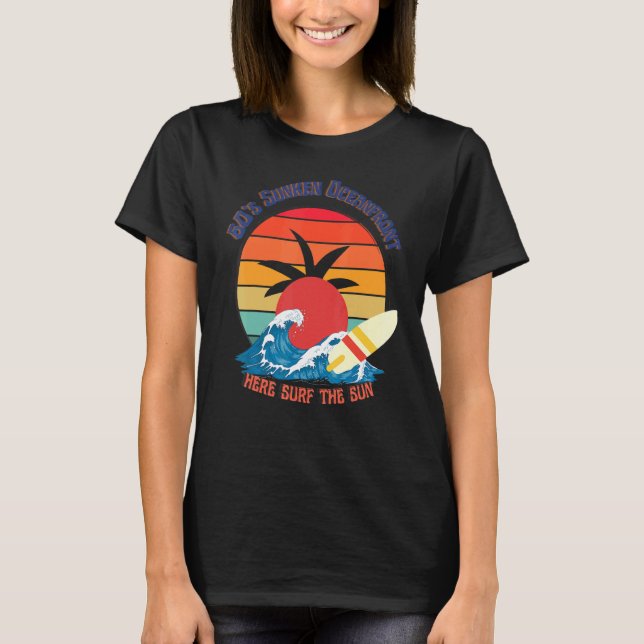 Hier surfen die Sonne Retro 60er verblasst Sommer  T-Shirt (Vorderseite)