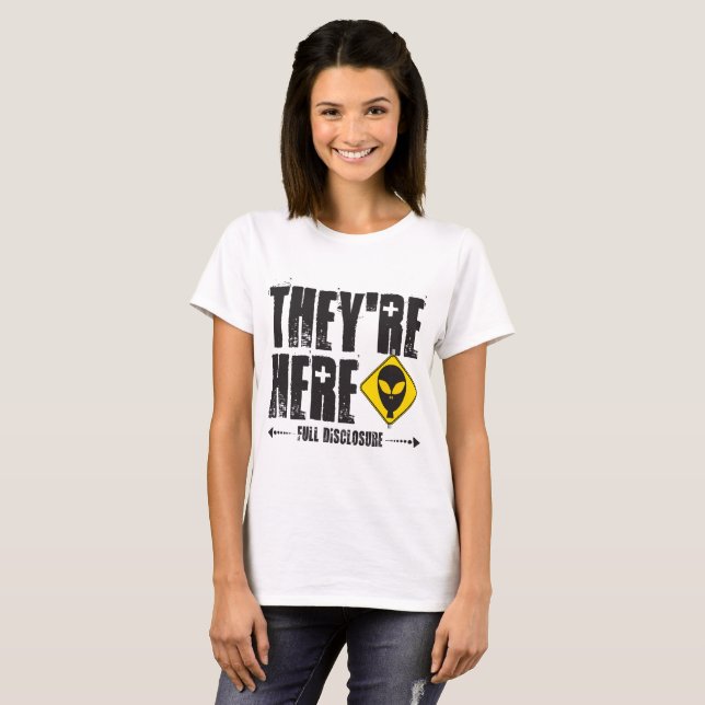 Hier! V2 T-Shirt (Vorne ganz)
