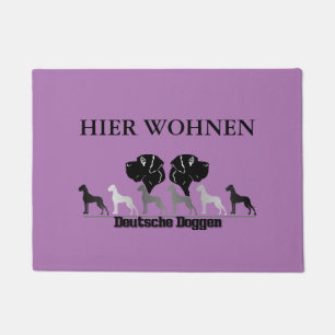 Hier wohnen Doggen Fußmatte