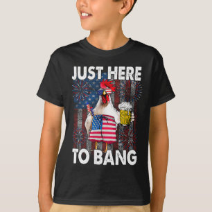 Hier zum Bang Hühnchen 4. Juli Flaggenfirack der U T-Shirt