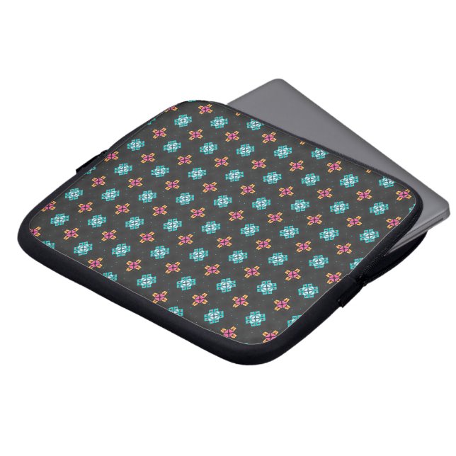 High-Contrast Black and Neon Geometric Laptop Case (Vorne Oben)