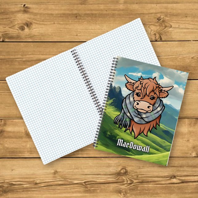 Highland Cow mit MacDowall Tartan Scarf Notizbuch (Von Creator hochgeladen)