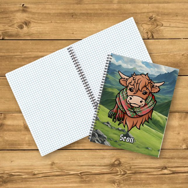 Highland Cow mit Scott Red Tartan Scarf Notizbuch (Von Creator hochgeladen)