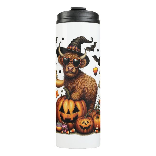 Highland Cow on Pumpkin Halloween Thermosbecher (Vorderseite)