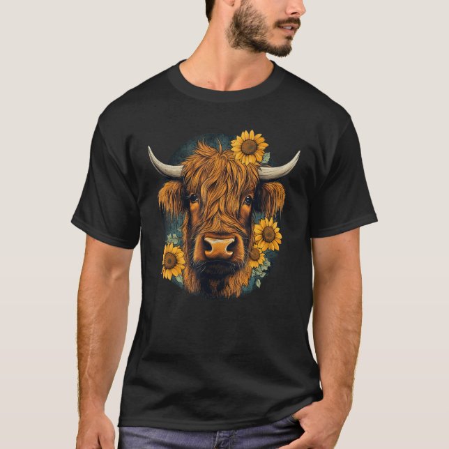 Highland Cow With Sunflowers Animal Farm T-Shirt (Vorderseite)
