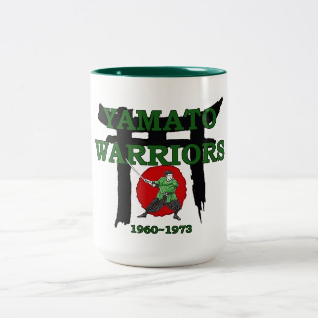 Highschool 1960-1973 Yamatos Japan Zweifarbige Tasse (Mittel)