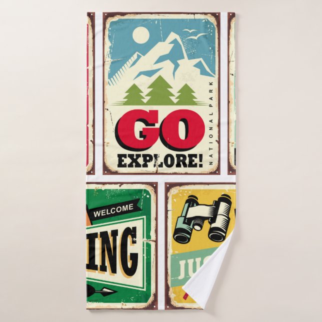 Hiking and camping retro signs collection. Outdoor Badehandtuch (Badehandtuch)
