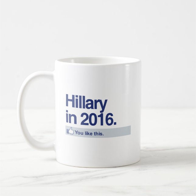 HILLARY im Jahre 2016 - SIE MÖGEN THIS.png Kaffeetasse (Links)